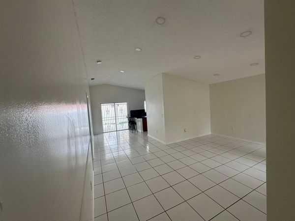 9316 NW 121st Street, Unit 51, Hialeah Gardens, FL 33018