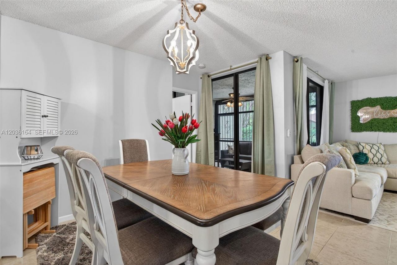 4644 N Carambola Cir N, Unit 2725, Coconut Creek, FL 33066 Photo