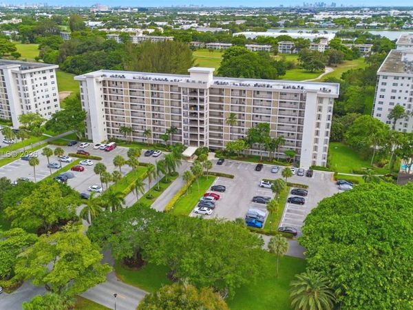 3200 N Palm Aire Dr , Unit 501, Pompano Beach, FL 33069