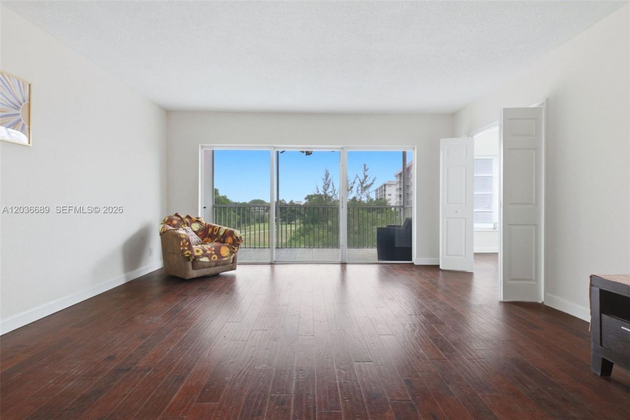 3200 N Palm Aire Dr , Unit 501, Pompano Beach, FL 33069 Photo