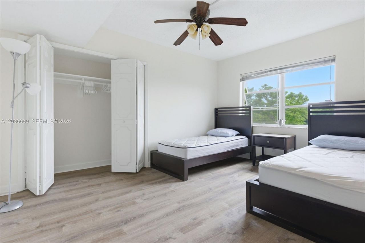 3200 N Palm Aire Dr , Unit 501, Pompano Beach, FL 33069 Photo