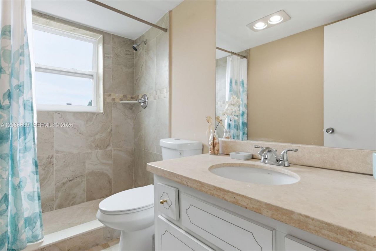 3200 N Palm Aire Dr , Unit 501, Pompano Beach, FL 33069 Photo