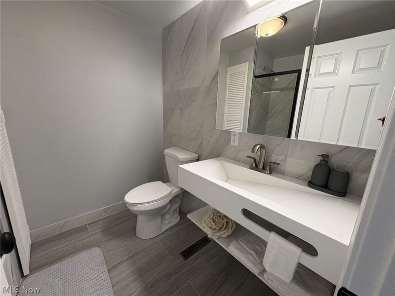 105 Riverview Street, Toronto, OH 43964 Photo 24