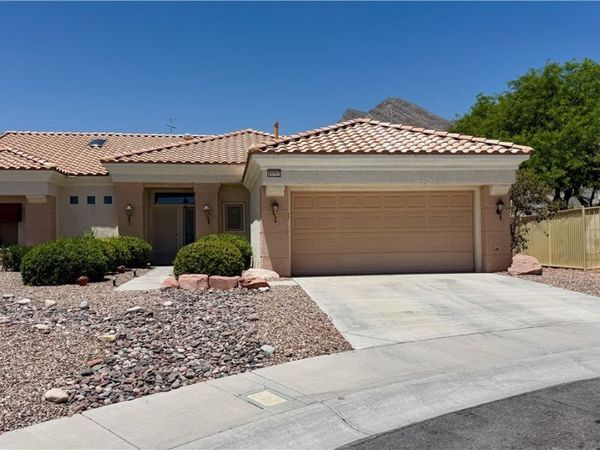 11013 McKendrec Court , Las Vegas, NV 89134
