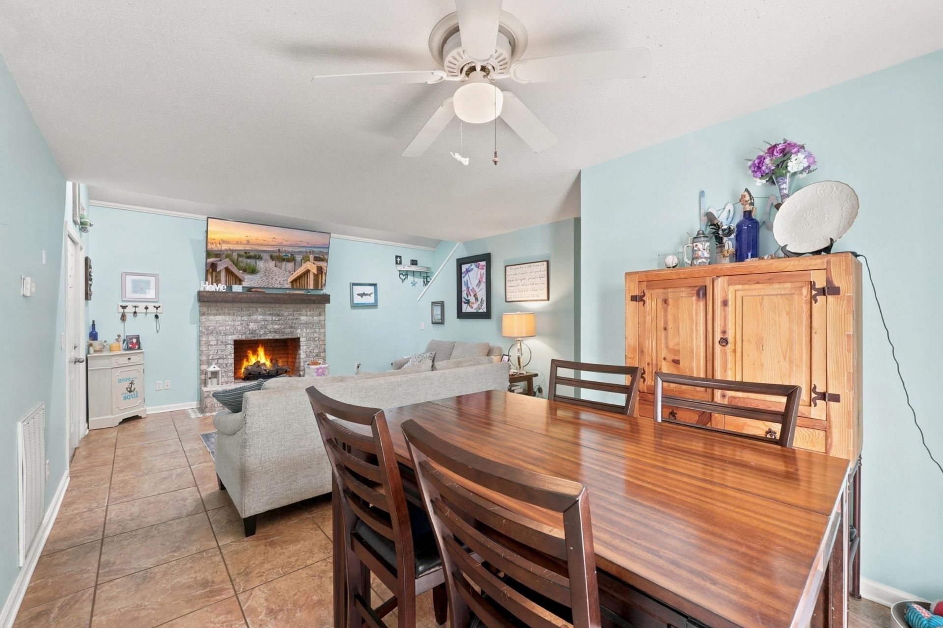 1705 Edge Dr. Photo 10