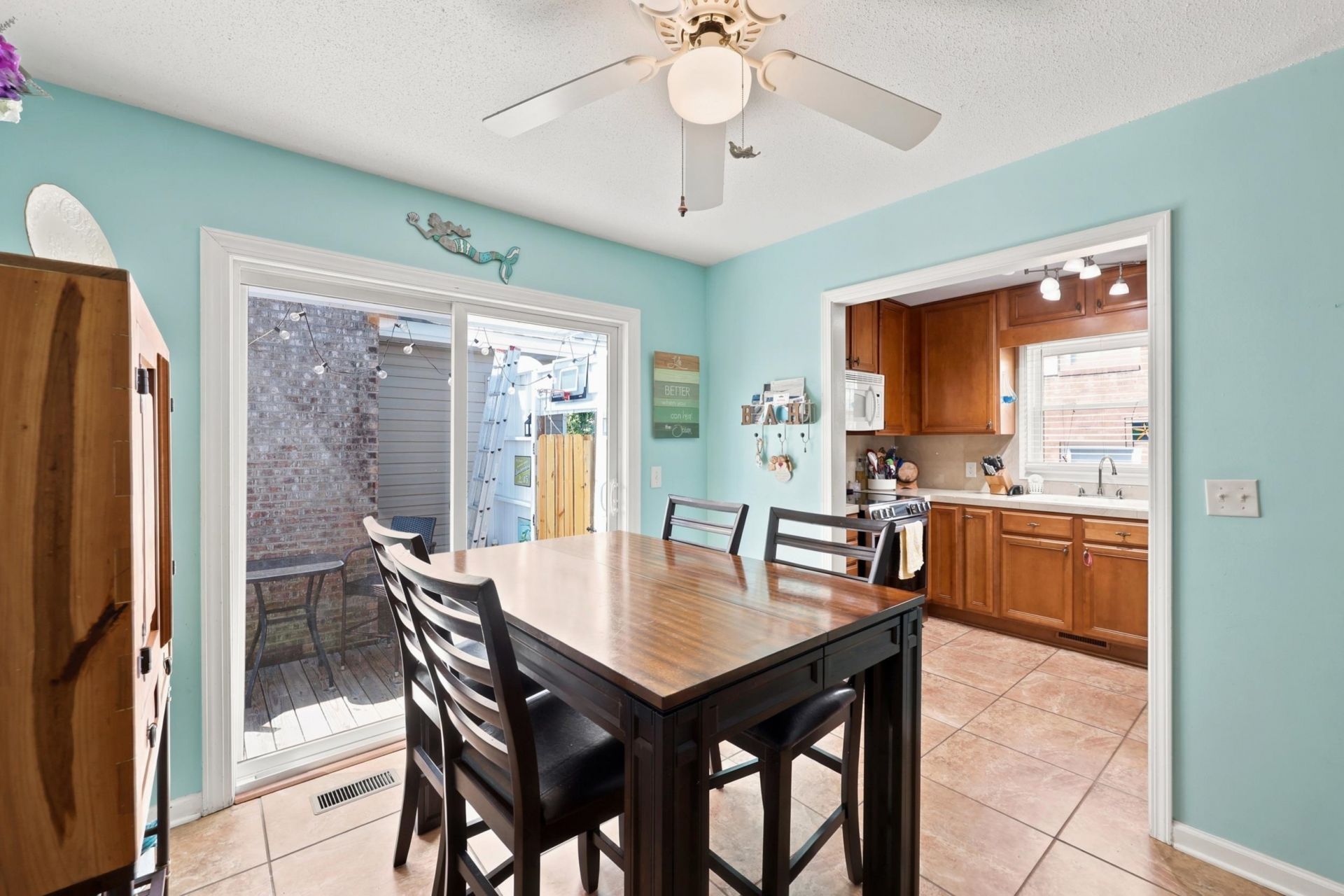 1705 Edge Dr. Photo 11