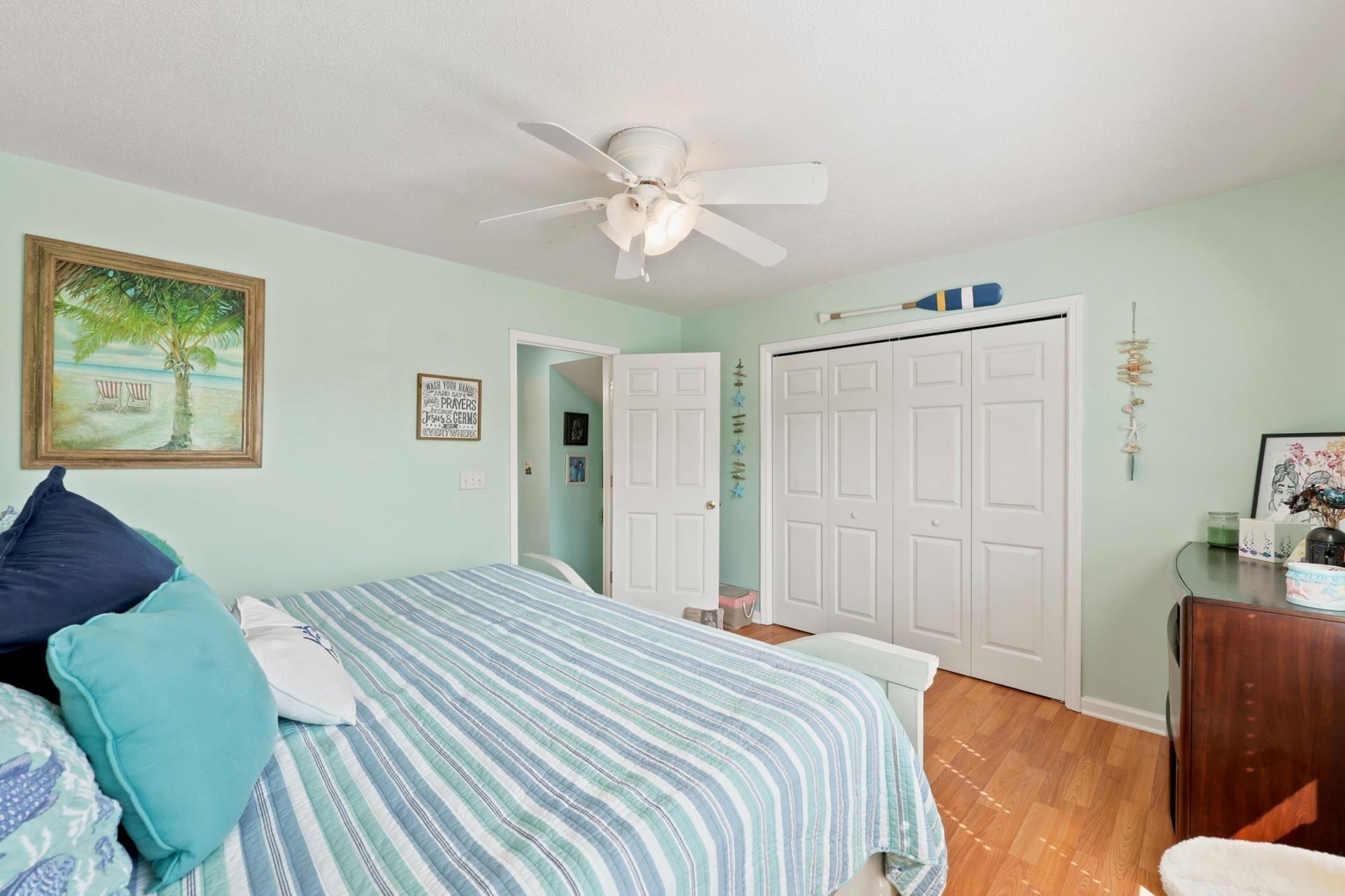 1705 Edge Dr. Photo 20