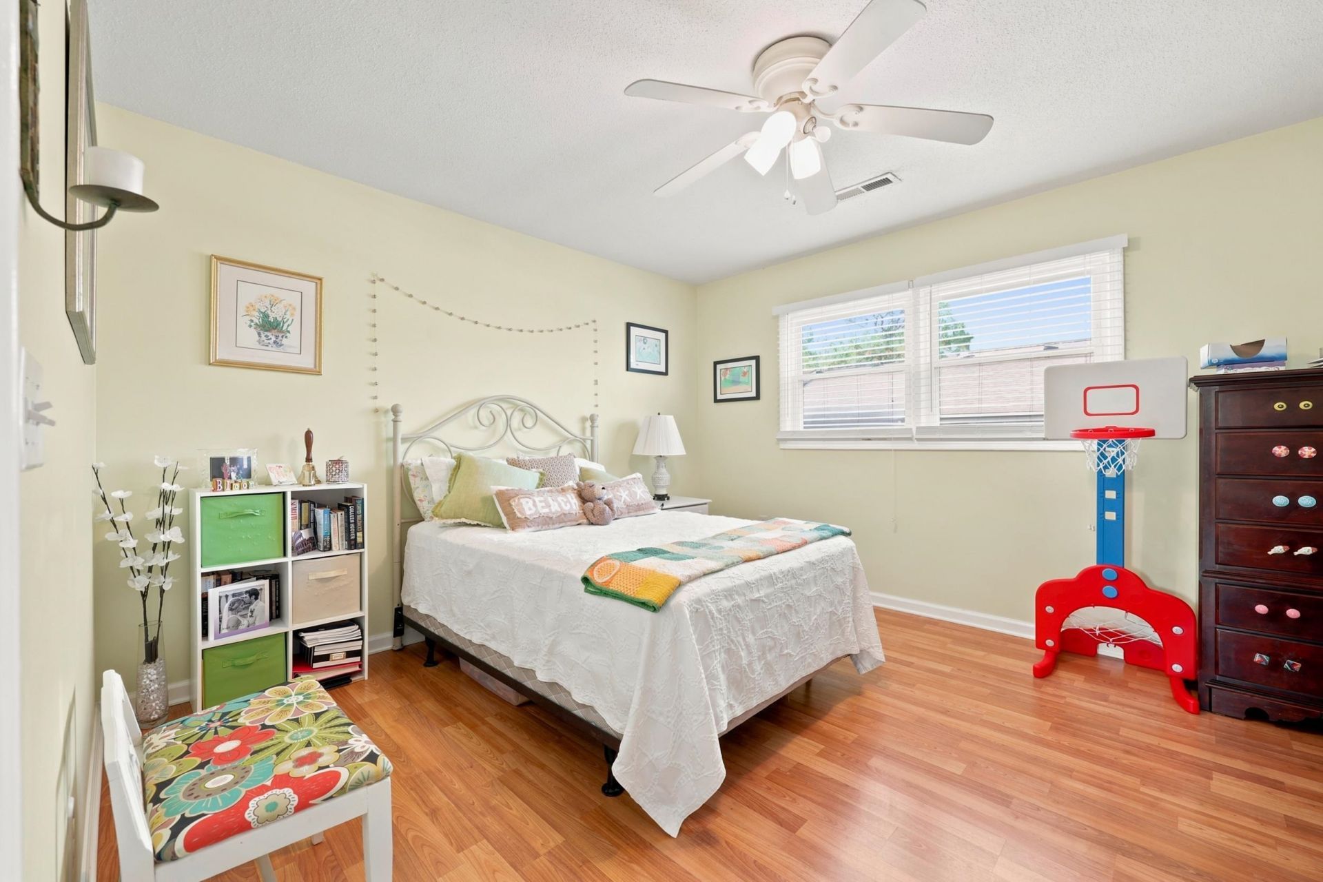 1705 Edge Dr. Photo 23