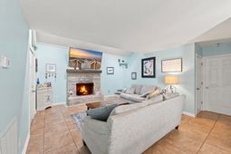 1705 Edge Dr. photo 4