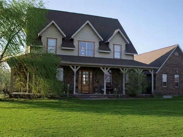 12713 Pleasant Valley Road , Gentry, AR 72734