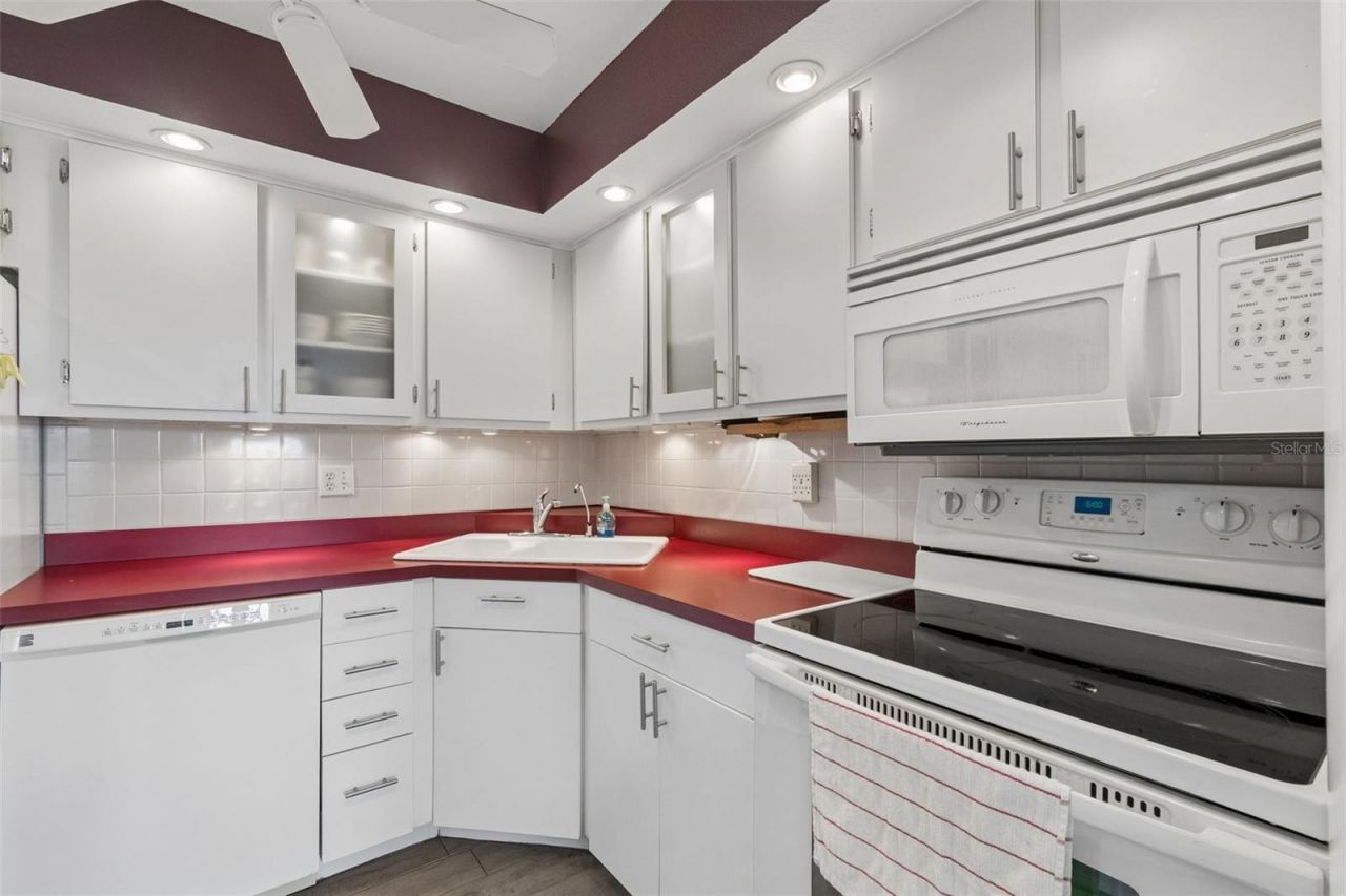 1714 69th Avenue W, Unit C401, Bradenton, FL 34207 Photo