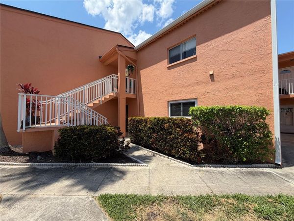 7400 SUNSHINE SKYWAY LANE S, Unit 105, ST PETERSBURG, FL 33711