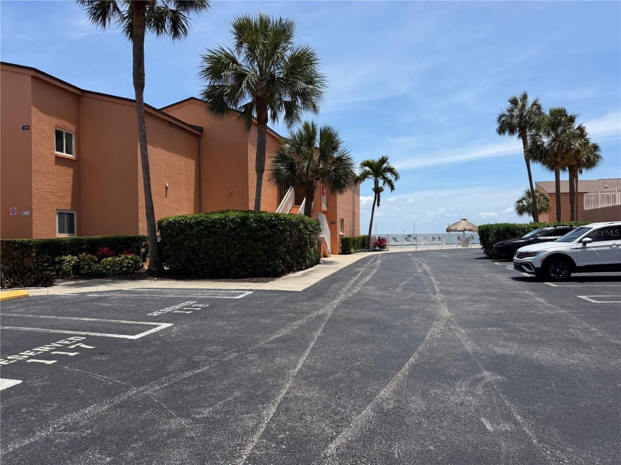 7400 Sunshine Skyway Lane S, Unit 105, Saint Petersburg, FL 33711 Photo
