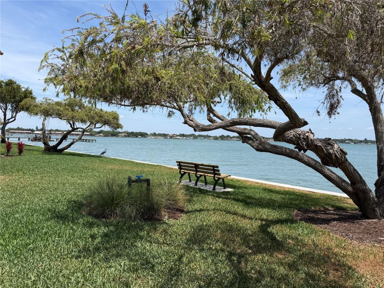 7400 Sunshine Skyway Lane S, Unit 105, Saint Petersburg, FL 33711 Photo