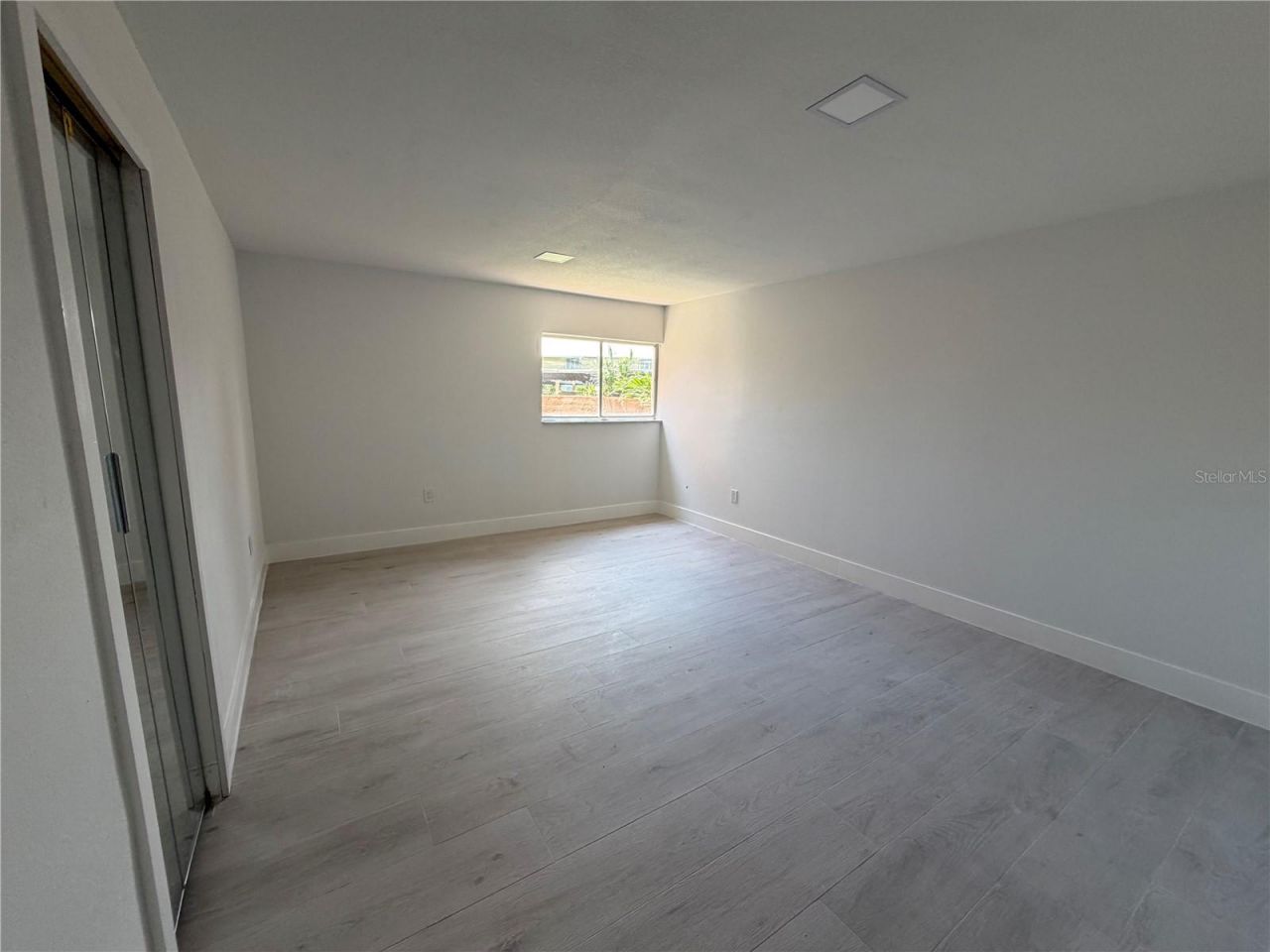 7400 Sunshine Skyway Lane S, Unit 105, Saint Petersburg, FL 33711 Photo