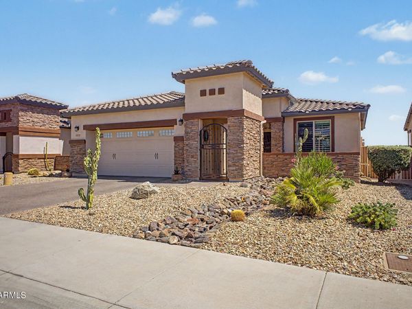 17675 W CEDARWOOD Lane, Goodyear, AZ 85338