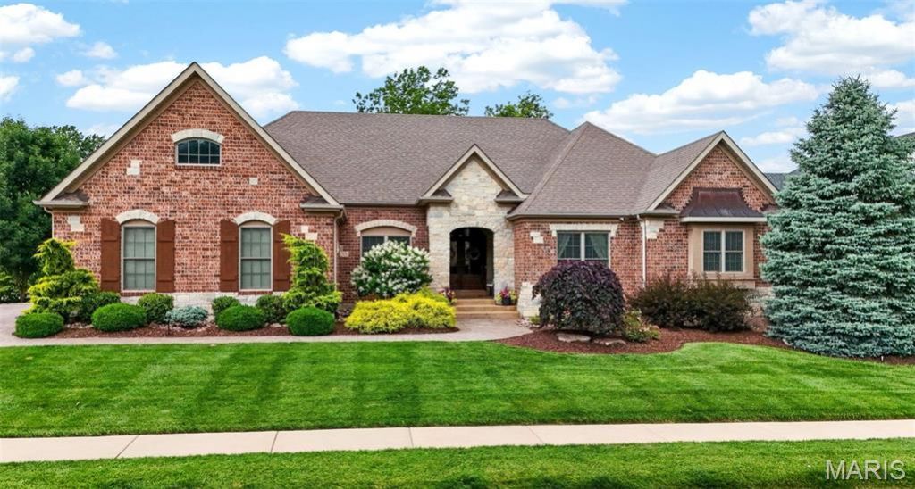 10 Wynnbrook Manor Drive , Saint Charles, MO 63301 Main Photo
