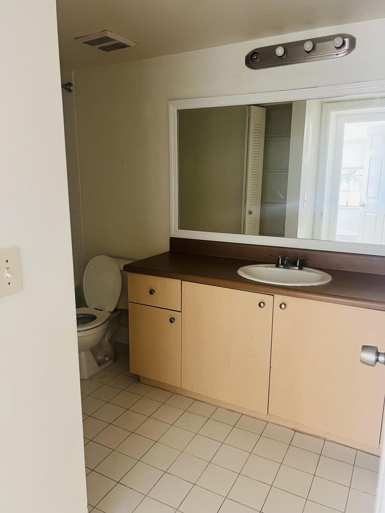 4211 San Marino Boulevard, Unit 201, West Palm Beach, FL 33409 Photo