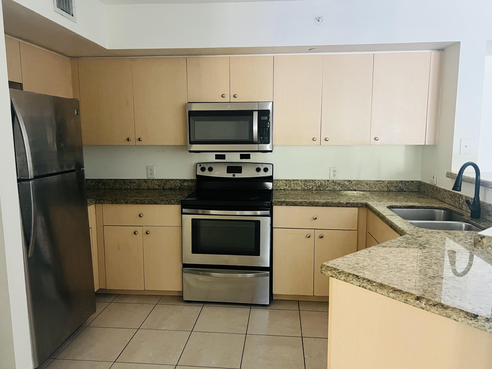 4211 San Marino Boulevard, Unit 201, West Palm Beach, FL 33409 Photo