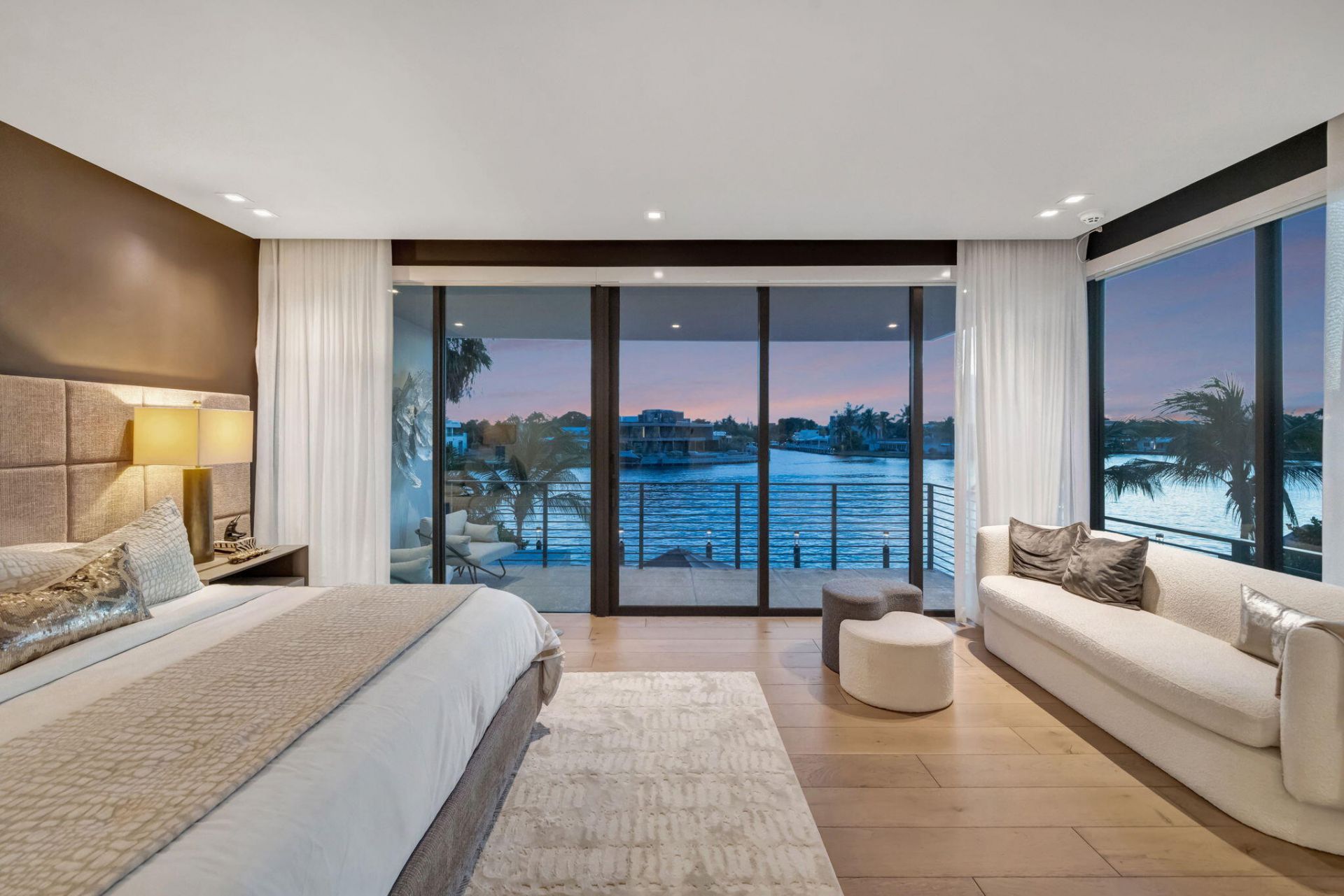 1529 Middle River Drive, Fort Lauderdale, FL 33304 Photo
