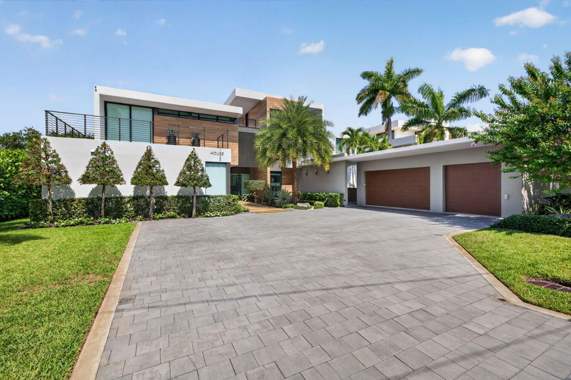 1529 Middle River Drive, Fort Lauderdale, FL 33304 Photo