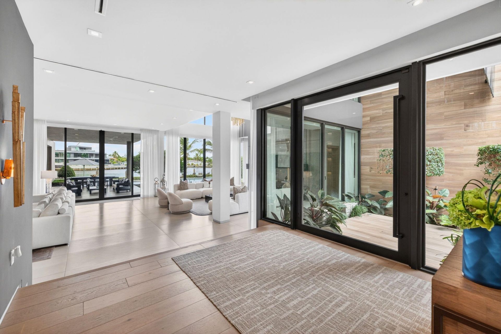 1529 Middle River Drive, Fort Lauderdale, FL 33304 Photo