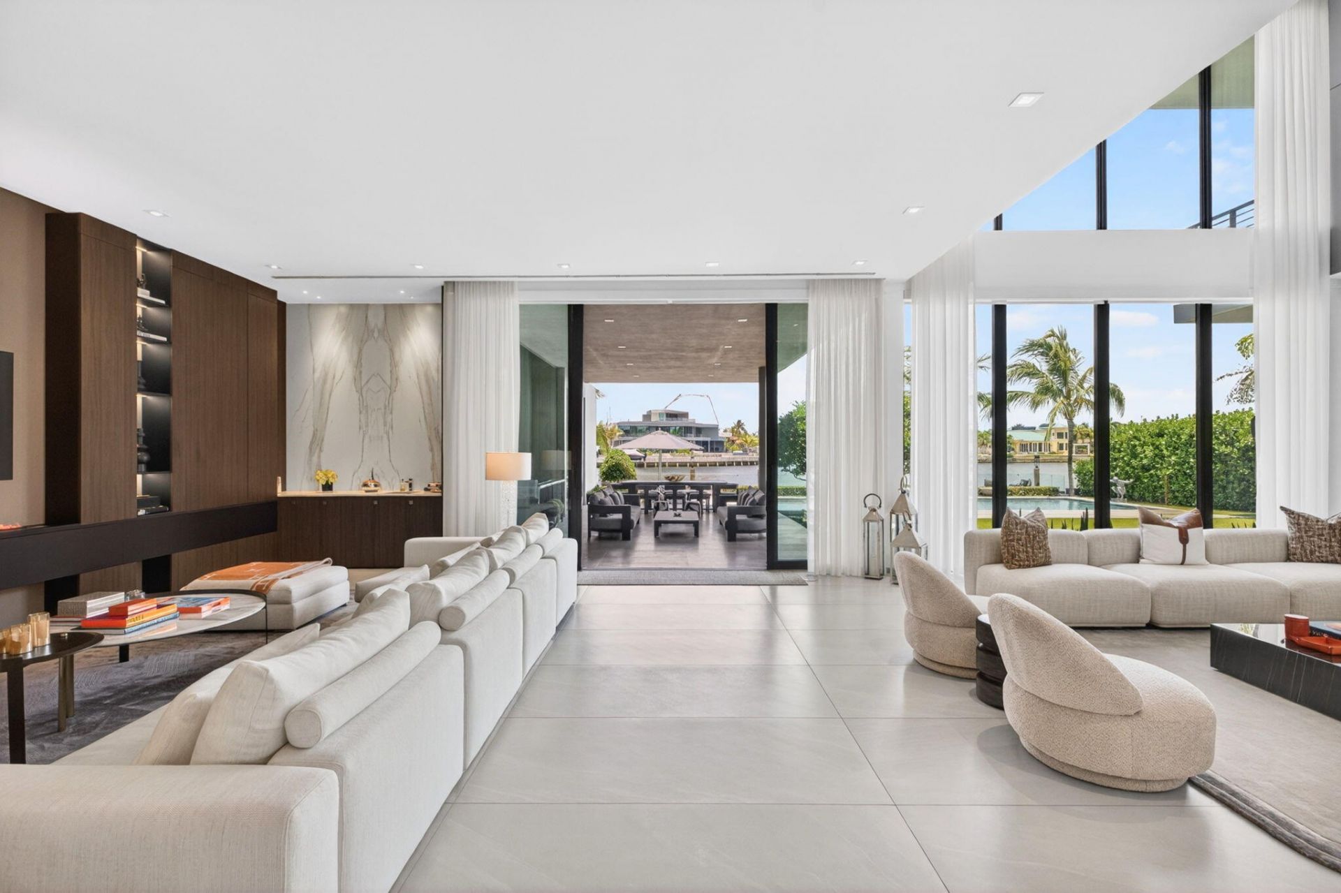 1529 Middle River Drive, Fort Lauderdale, FL 33304 Photo