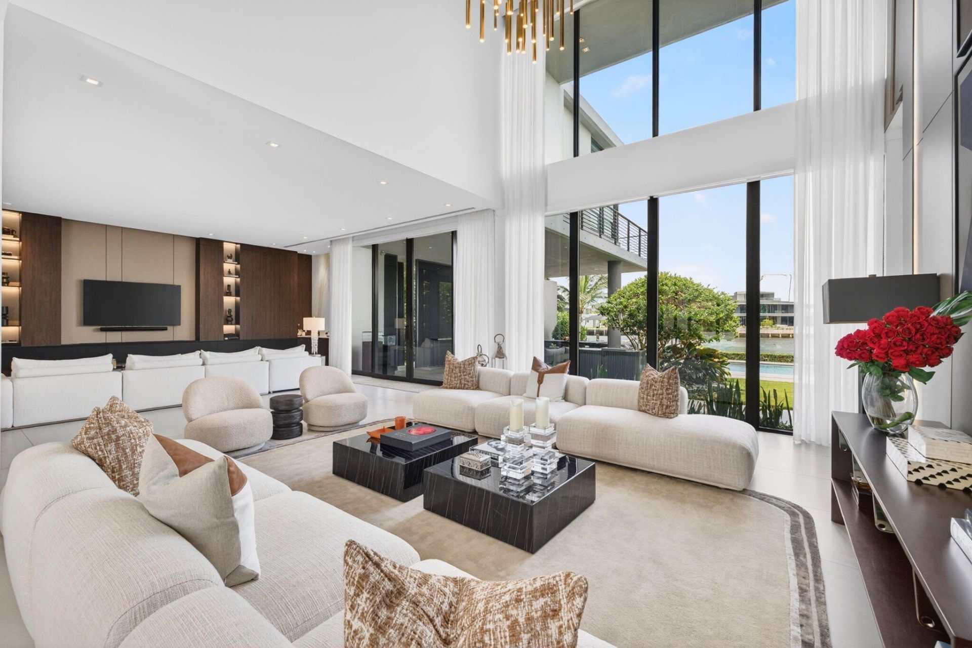 1529 Middle River Drive, Fort Lauderdale, FL 33304 Photo