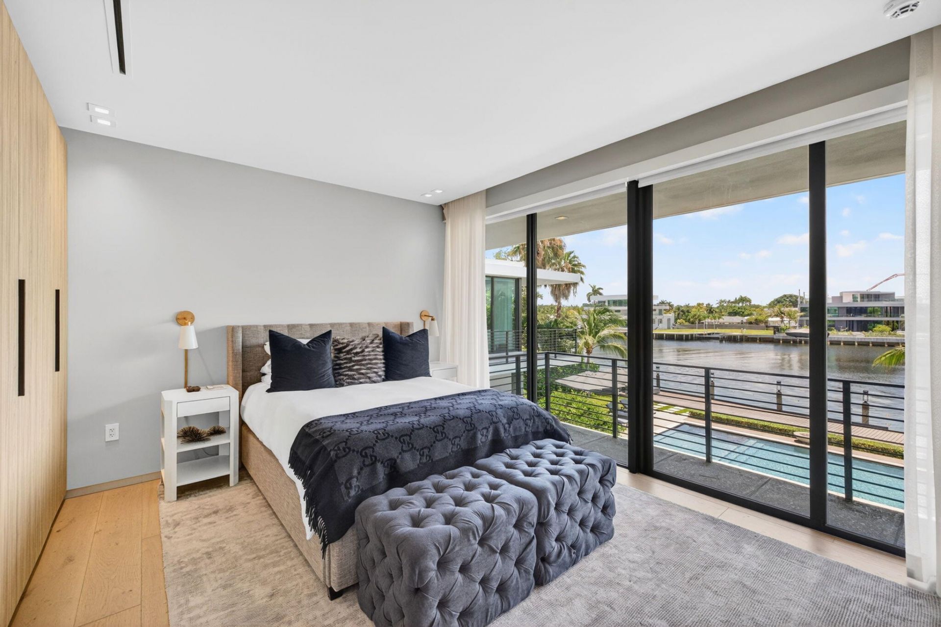 1529 Middle River Drive, Fort Lauderdale, FL 33304 Photo