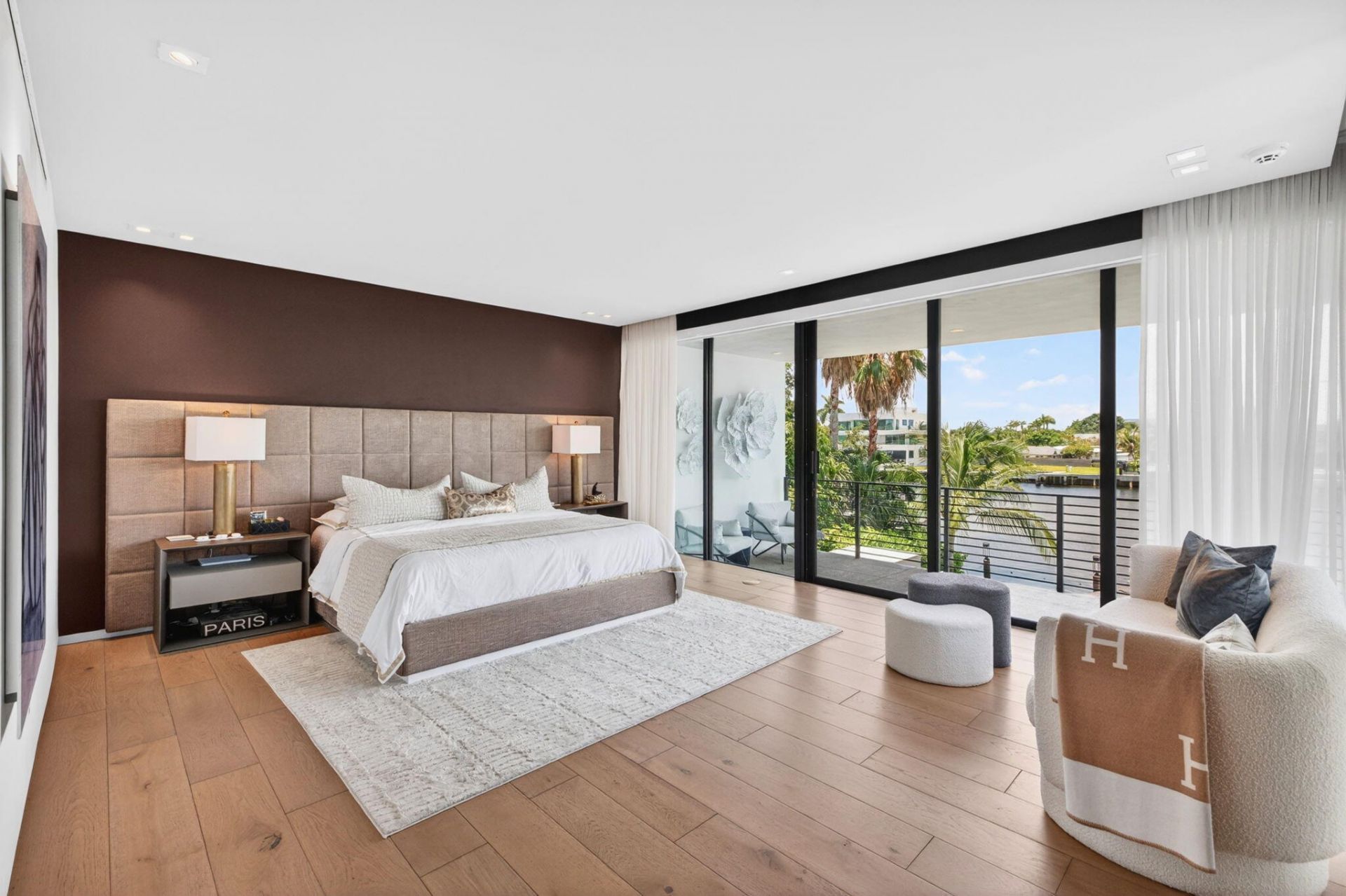 1529 Middle River Drive, Fort Lauderdale, FL 33304 Photo