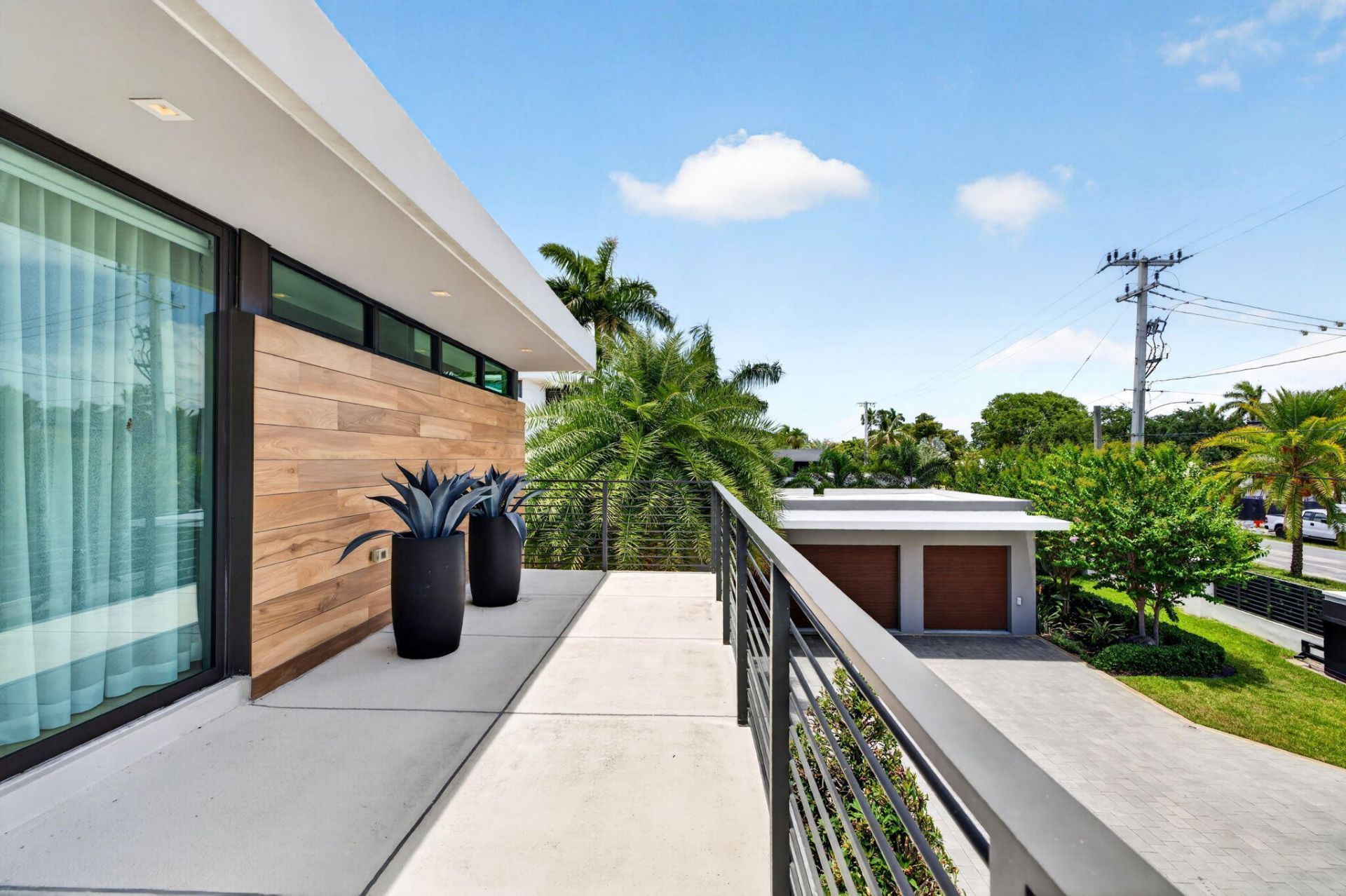 1529 Middle River Drive, Fort Lauderdale, FL 33304 Photo