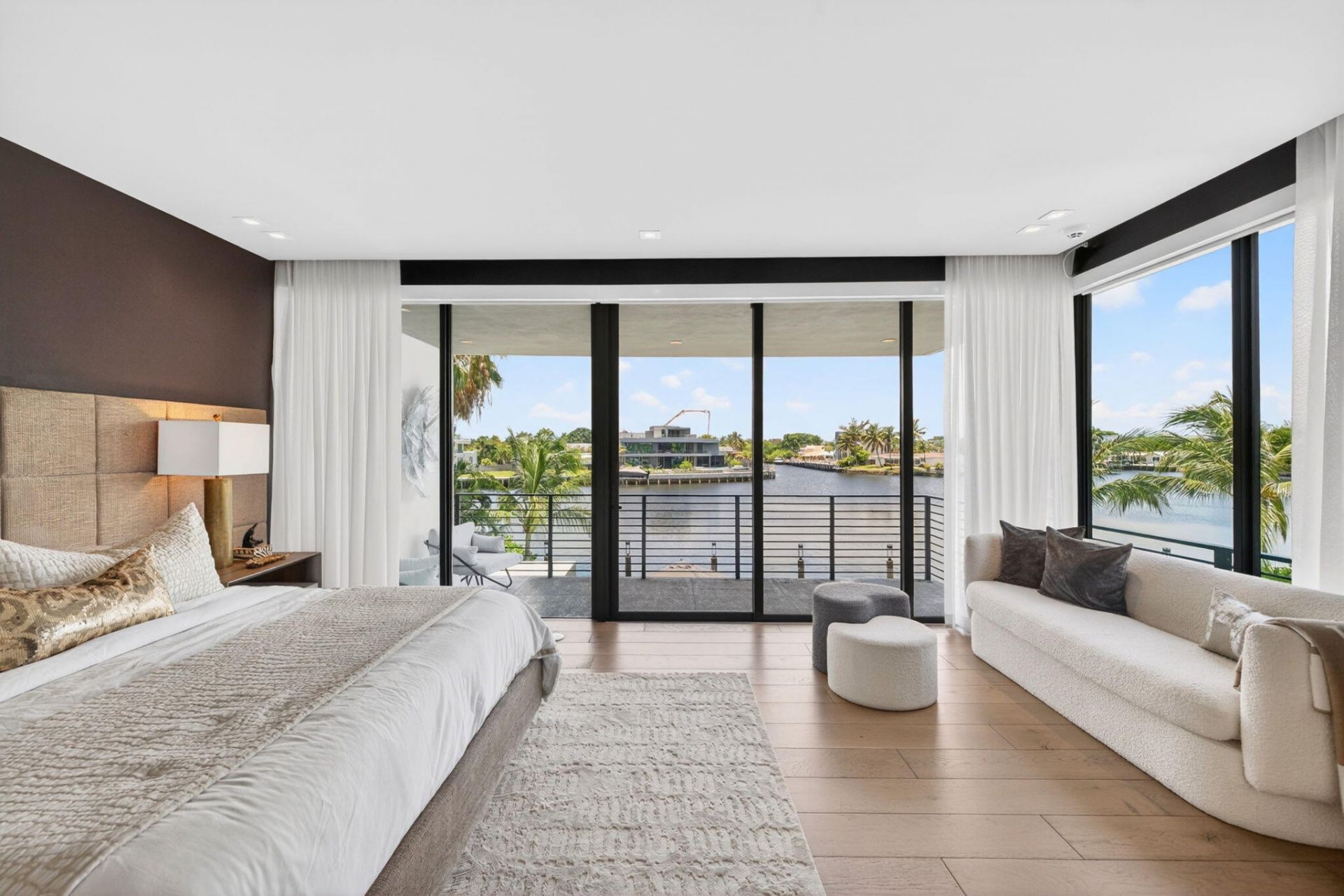1529 Middle River Drive, Fort Lauderdale, FL 33304 Photo