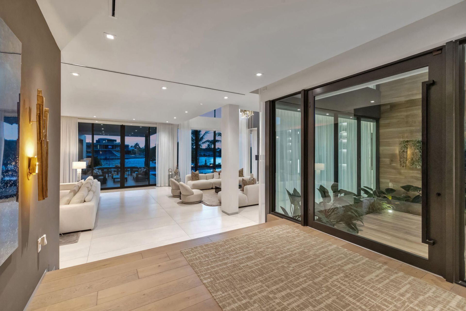 1529 Middle River Drive, Fort Lauderdale, FL 33304 Photo