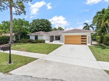 2413 NW 26th Street, Boca Raton, FL 33431