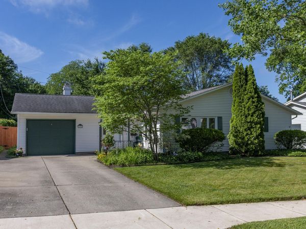 1936 Piedmont Way, South Bend, IN 46614