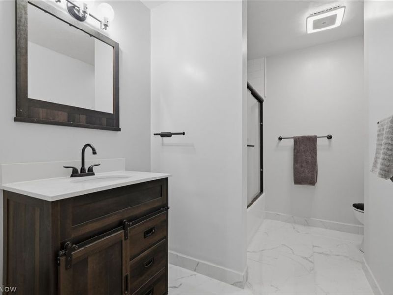 6670 Seville Drive , Canfield, OH 44406 Photo 16