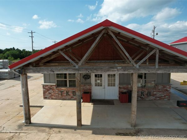 302 E Main Street , Cushing, OK 74023