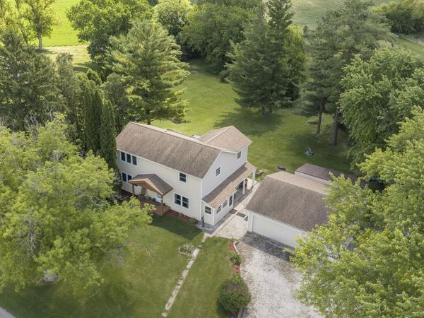 5651 Honey Creek Rd, Waterford, WI 53120