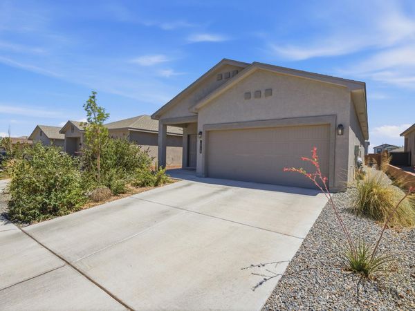 10728 Sabino Loop SW, Albuquerque, NM 87121