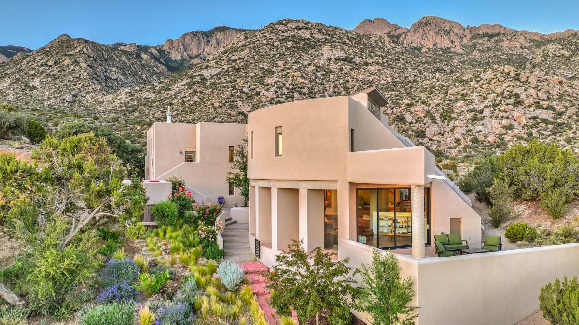250 Spring Creek Place Ne, Albuquerque, NM 87122 Main Photo