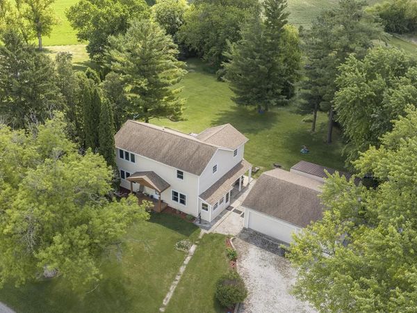 5651 Honey Creek ROAD, East Troy, WI 53120