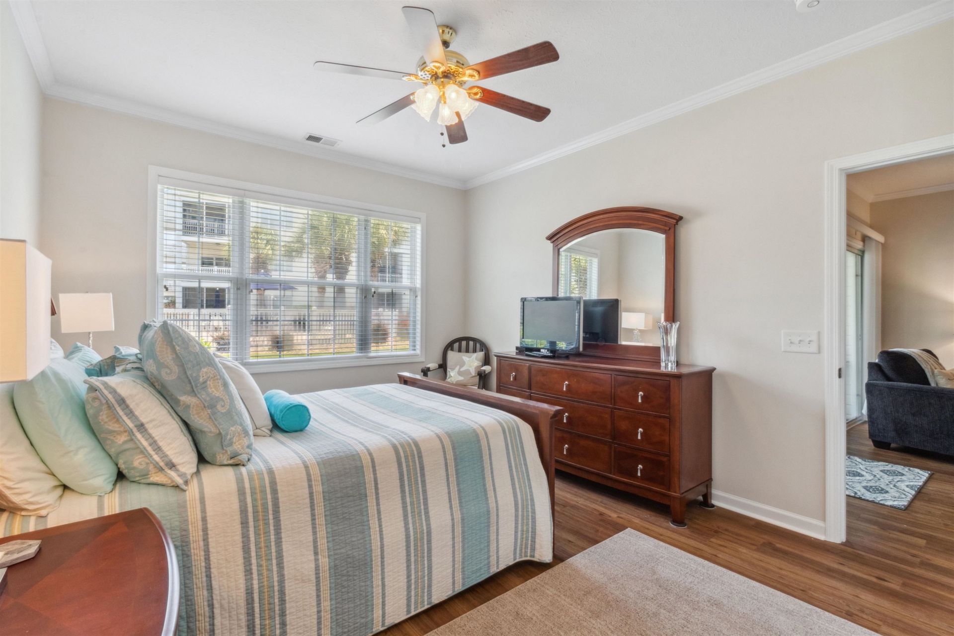 901 W Port Dr. Photo 17