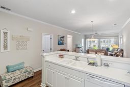 901 W Port Dr. photo 4