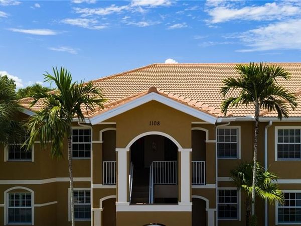 1108 Winding Pines CIR, Unit 201, CAPE CORAL, FL 33909