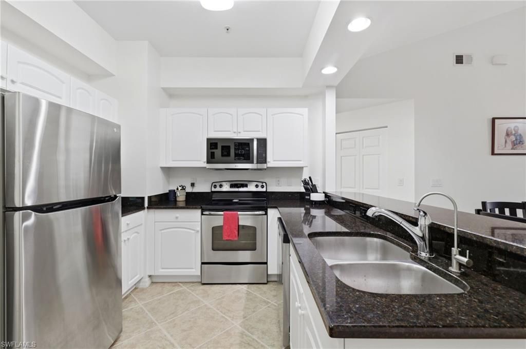 1108 Winding Pines Cir, Unit 201, Cape Coral, FL 33909 Photo