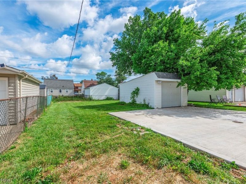 3018 Russell Avenue , Parma, OH 44134 Photo 6