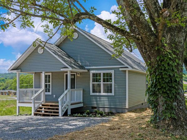 1406 Godfrey Avenue NE, Fort Payne, AL 35967