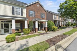 126 Baysdale Drive  photo 4