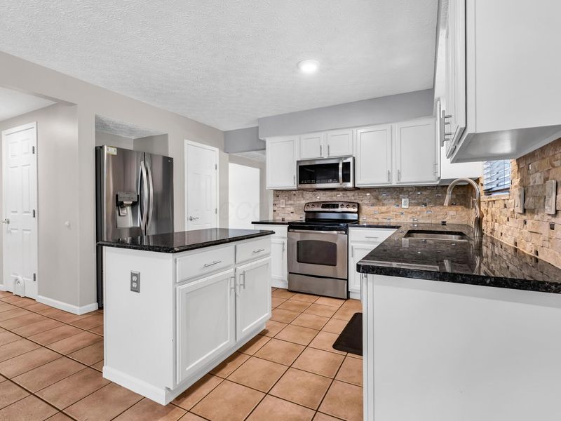 4695 Winery Way , Gahanna, OH 43230 Photo 24