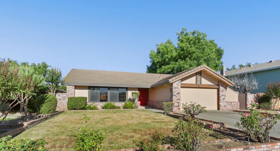 9924 Meadow Oak Cir, Elk Grove, CA 95624 Photo